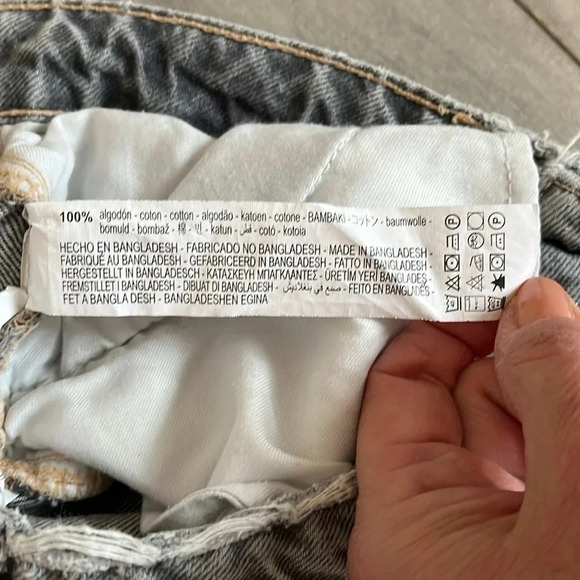 High-Rise Mom Fit Grey Distressed Denim Jeans, Size 10 - Picture 8 of 9